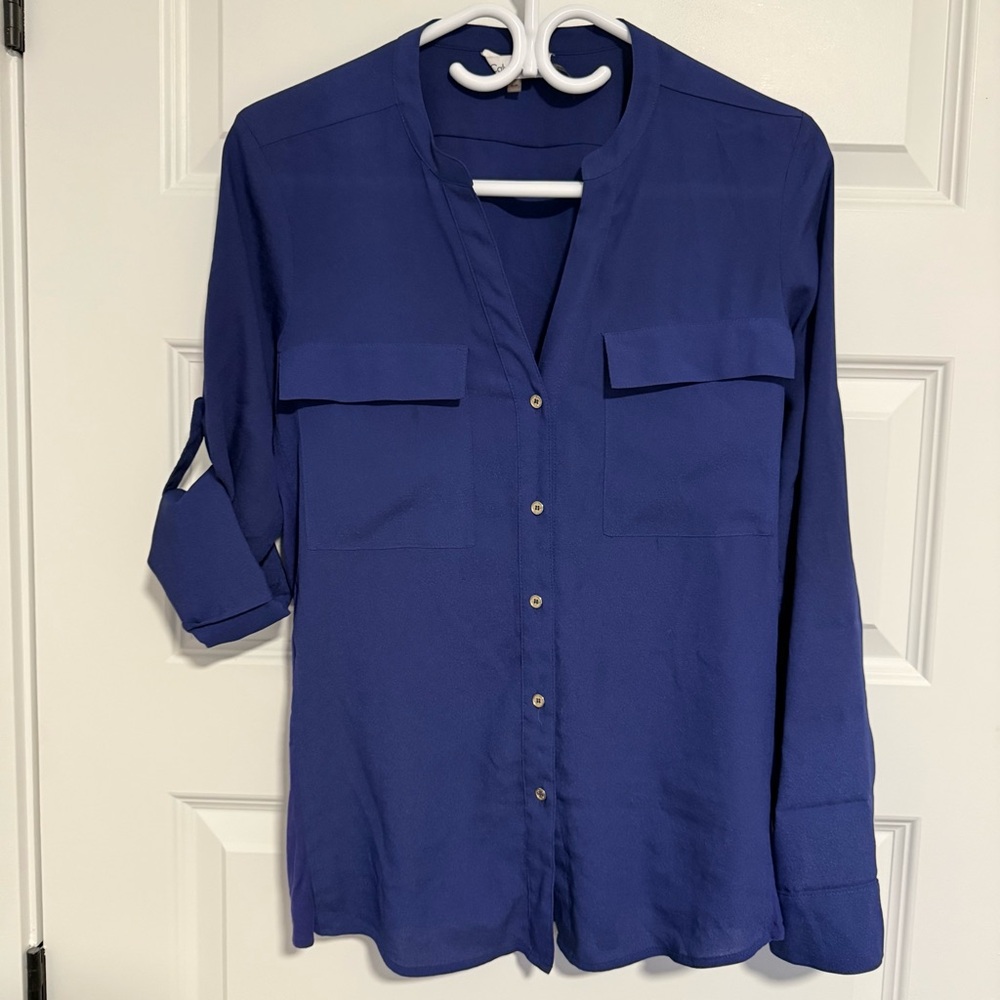Calvin Klein Blue Button Down Shirt with  3/4 Sleeve option button